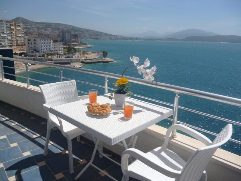 Beautifull Holiday Apartment Larisa Sarande Luaran gambar